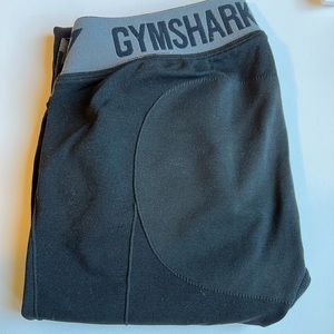 Black gymshark leggings